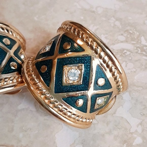 VTG Burberry Signed Burberrys Gold Tone & Green Clear Stone Clip On Earr… - Picture 4 of 10